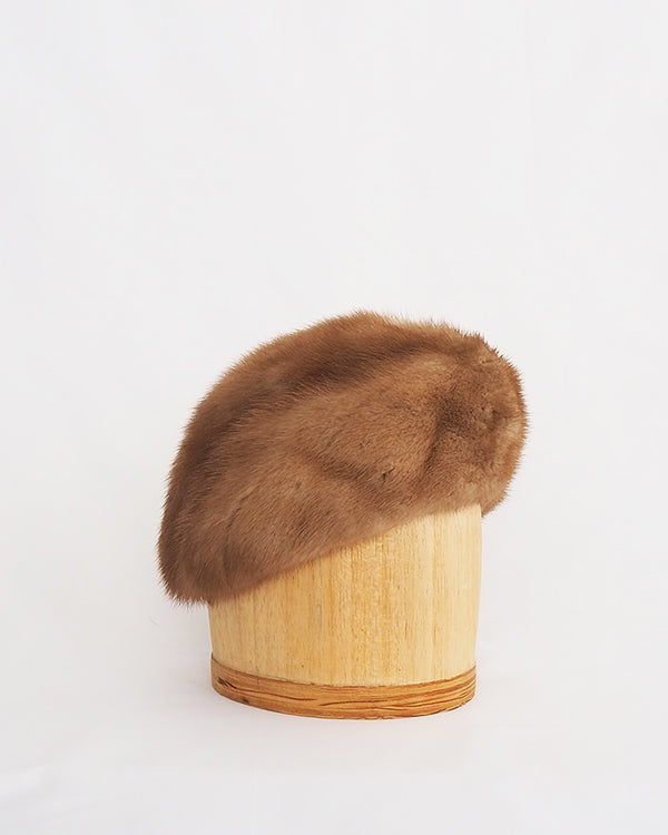 Vintage round, asymmetrical design palomino coloured mink hat - fully lined