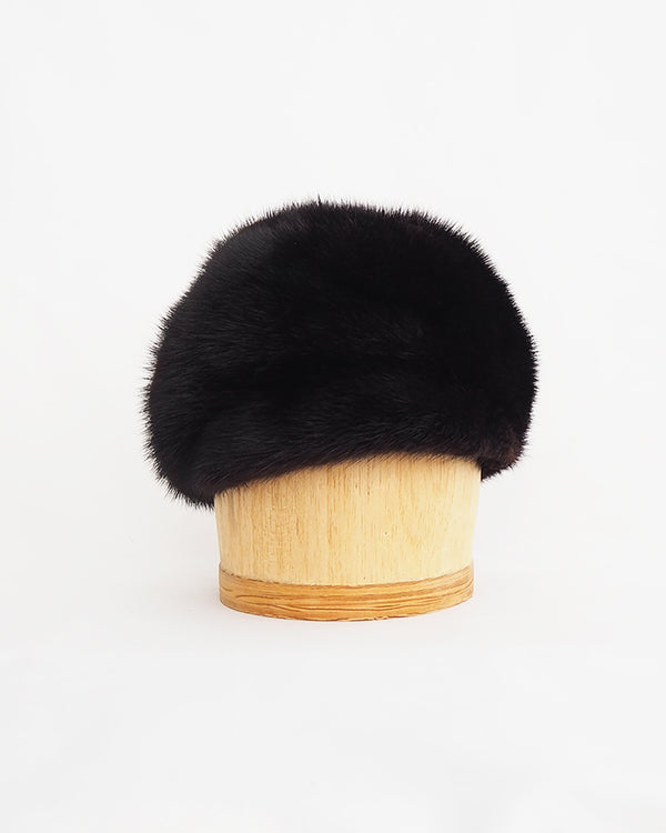 Scuby furs, vintage mahogany mink , beautifully lined round hat.